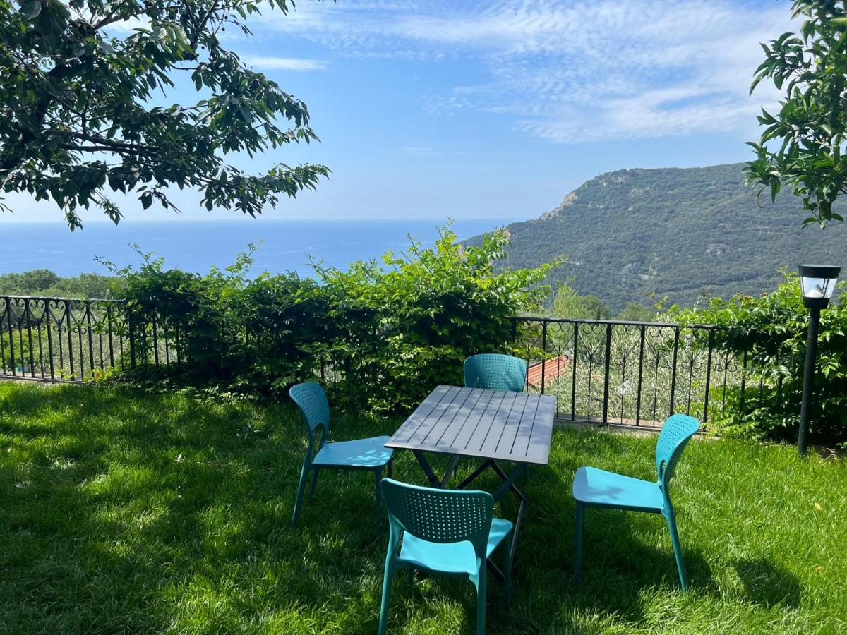 Bikeandclimb B&B Finale Ligure Exterior foto