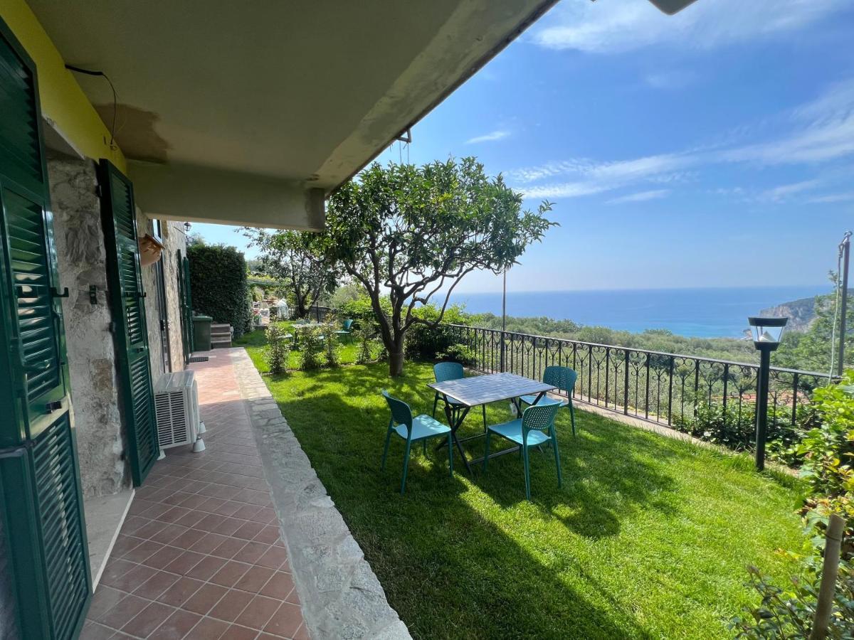 Bikeandclimb B&B Finale Ligure Exterior foto